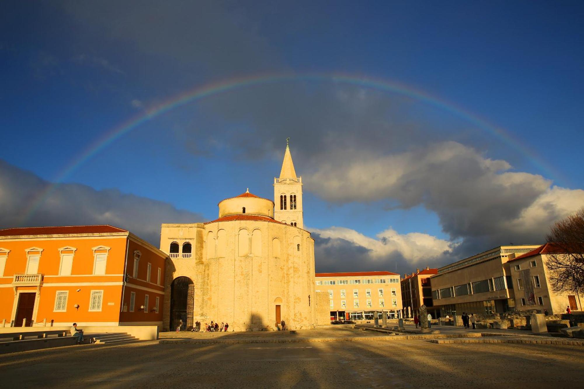 M&v * Zadar